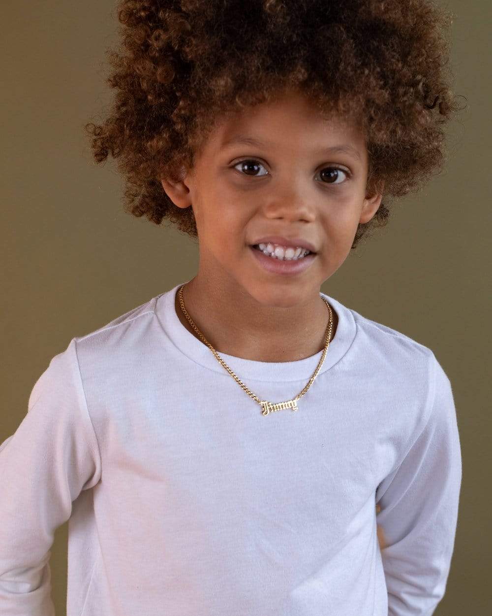 Ari&Lia CURB CHAINS Boys Single Gothic Name Plate with Curb Chain