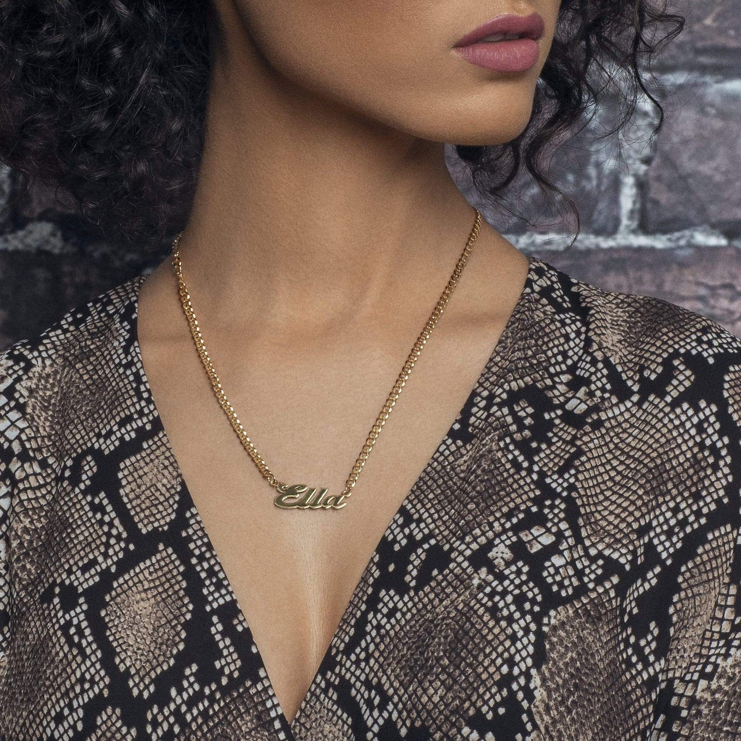 Ari&Lia CURB CHAINS Single High Polish Script Name Necklace With Curb Chain