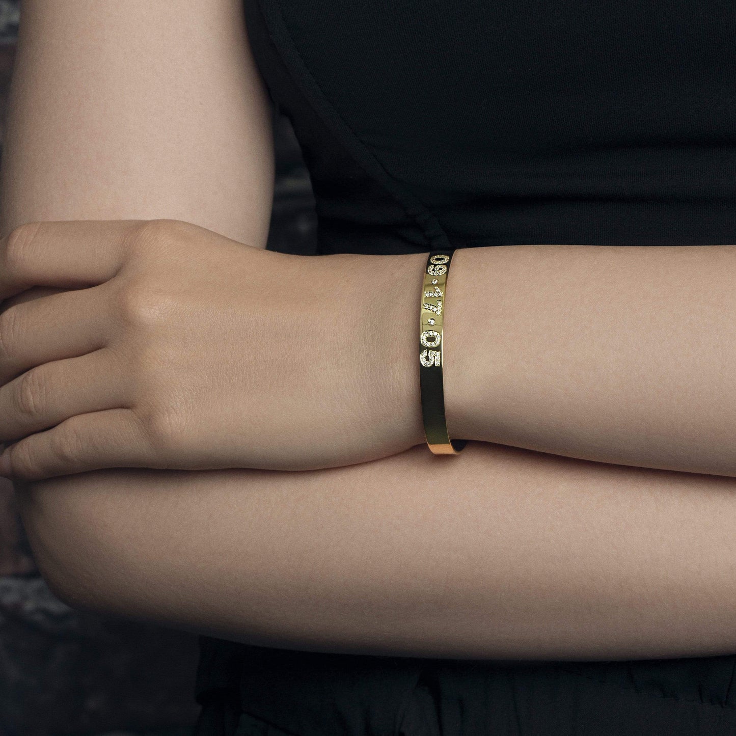 Ari&Lia Delicate Customize Cz Bangle