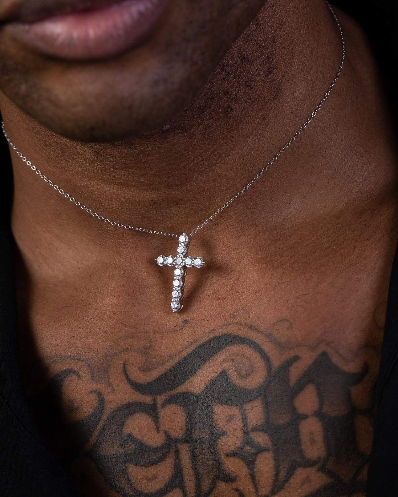 Ari&Lia MENS Copy of Cross With 1.5 CT Cbic Zirconia