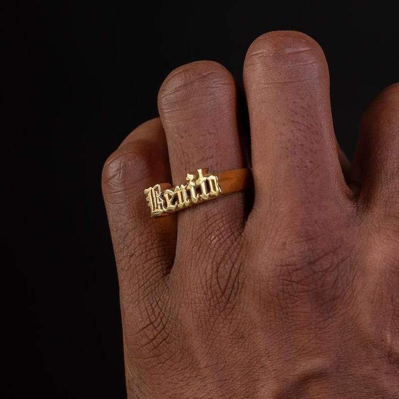 Ari&Lia Rings Mens Script Name Ring