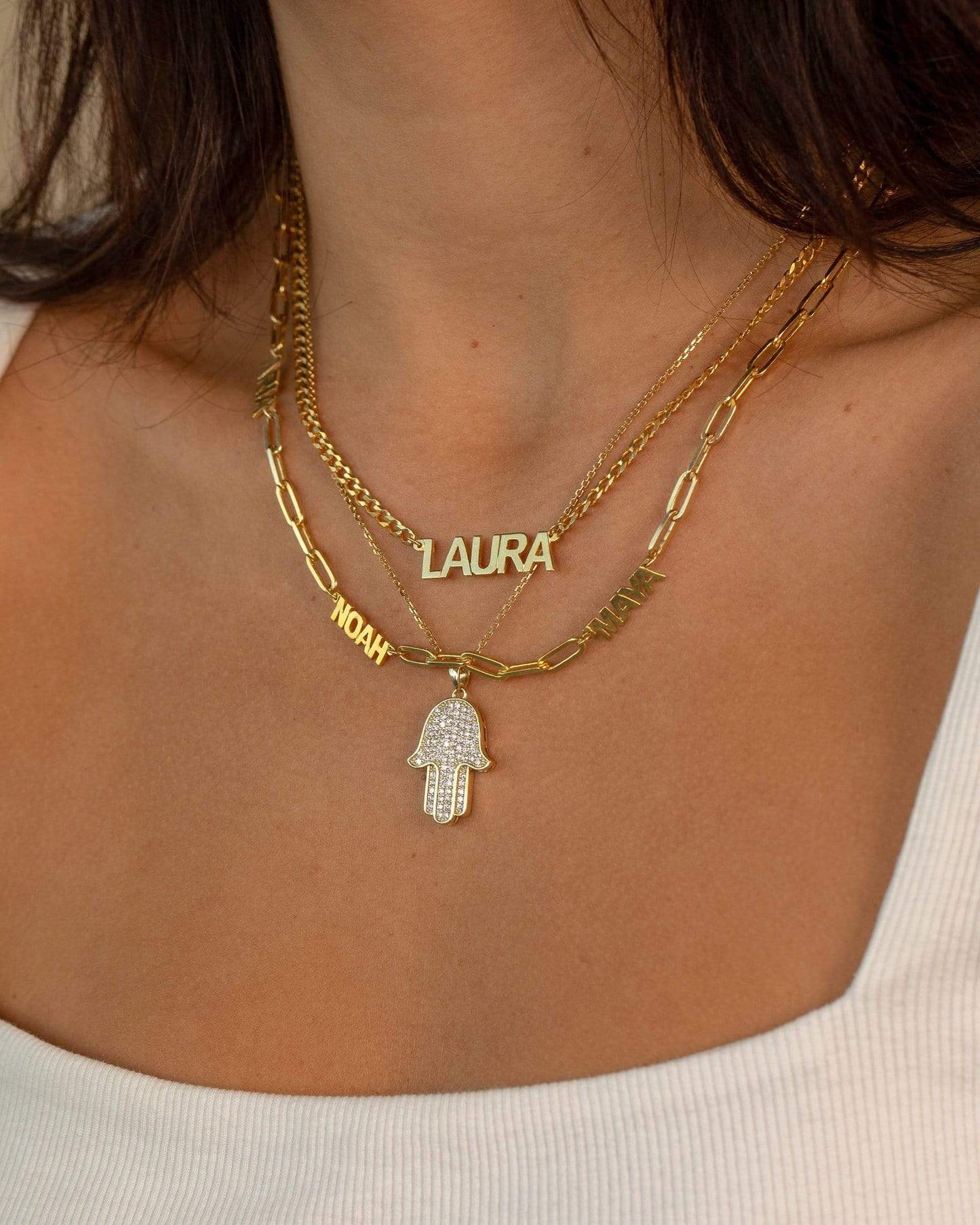 Ari&Lia Single & Trendy Hamsa Pendant With Cubic Zirconia