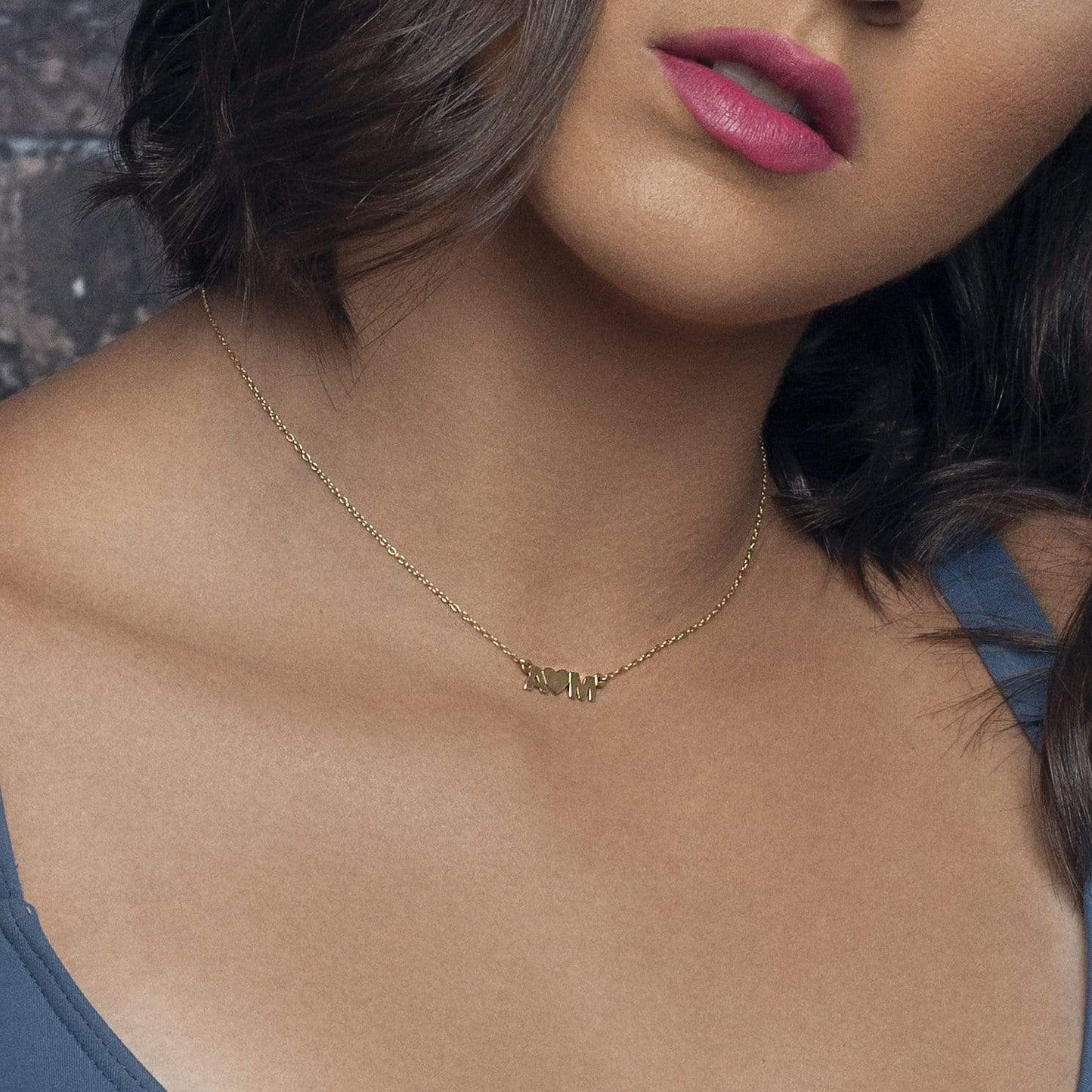 Ari&Lia Trendy Initial Heart Initial Necklace