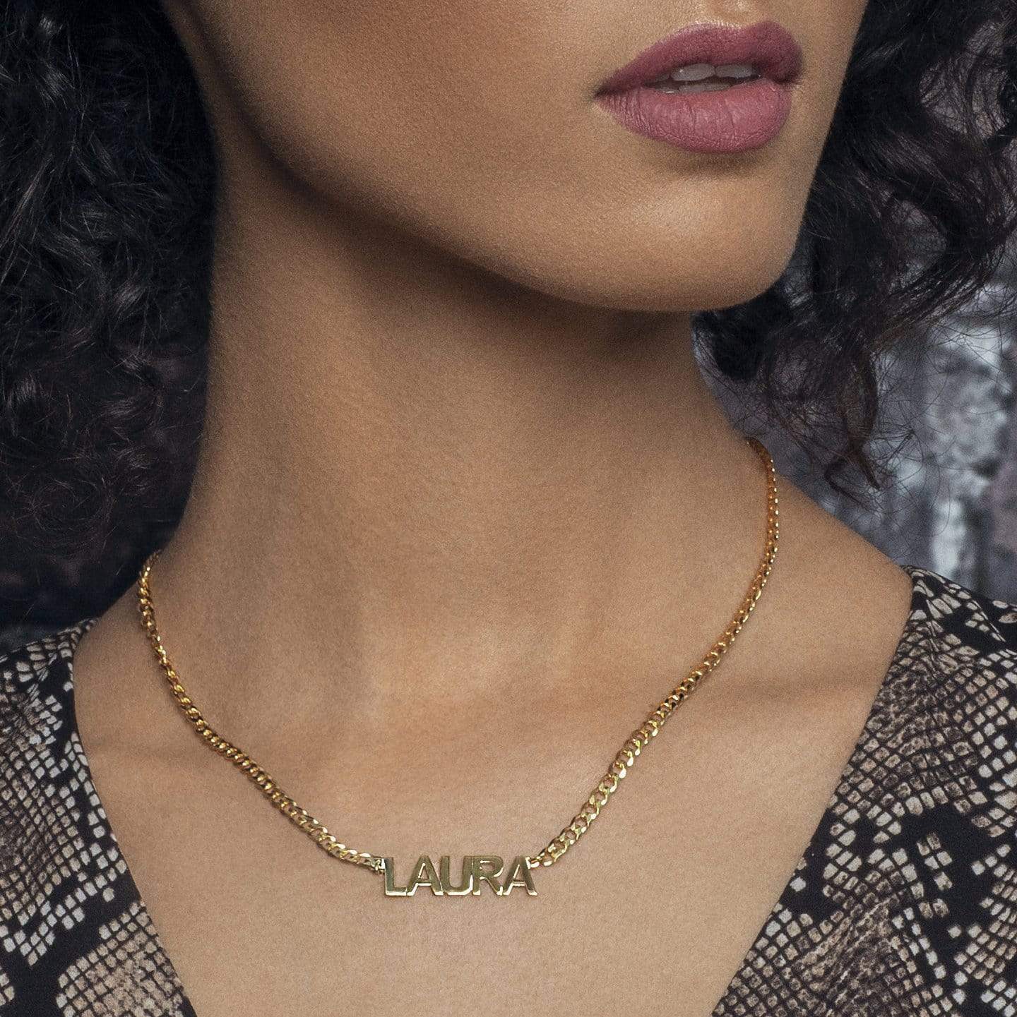 Ari&Lia CURB CHAINS Single Block High Polish Name Necklace With Curb Chain