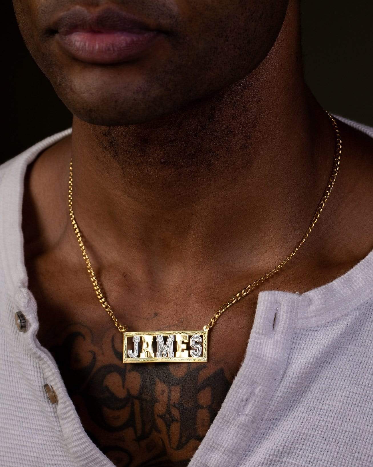 Ari&Lia MENS MENS SINGLE BLOCK NAME NECKLACE WITH CURB CHAIN