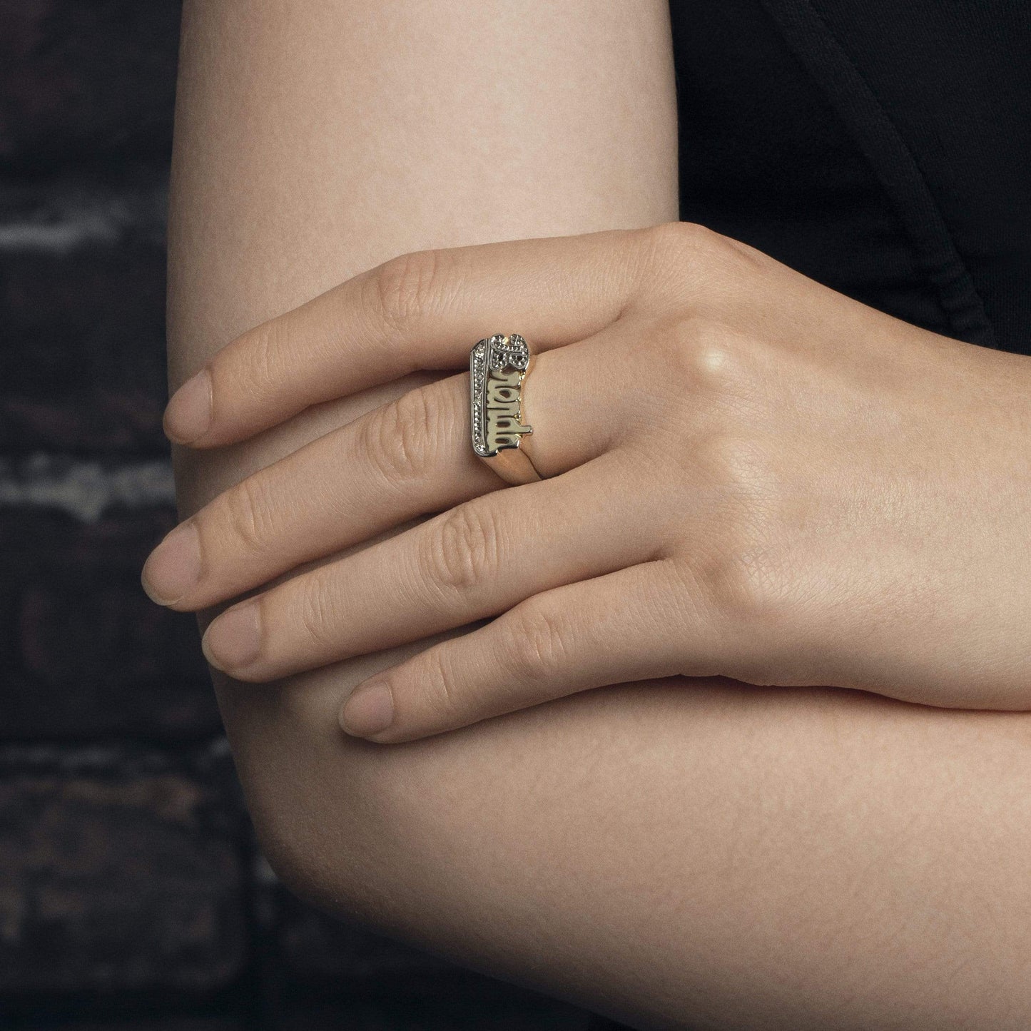 Ari&Lia Name Rings Script Name Ring With Diamond Accent